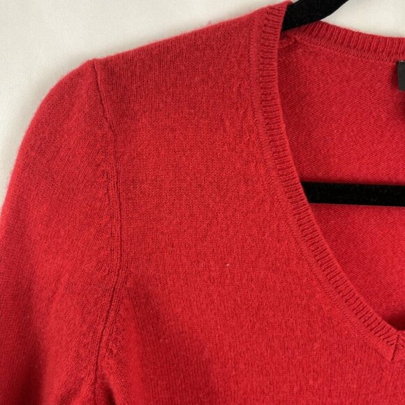 Lord & Taylor Cashmere Red V-Neck Sweater Women's Size M - Picture 3 of 8